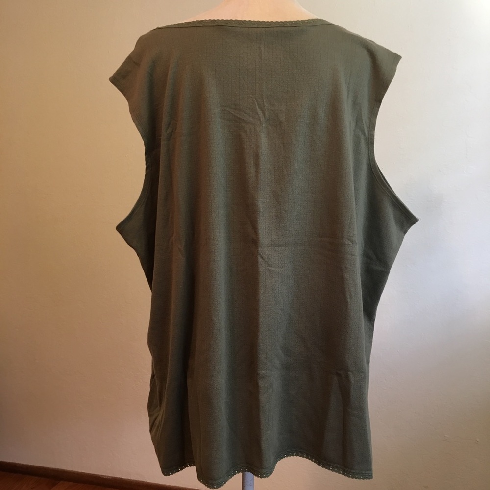 Basic Editions • Lace Trimmed Tank - Picture 4 of 7